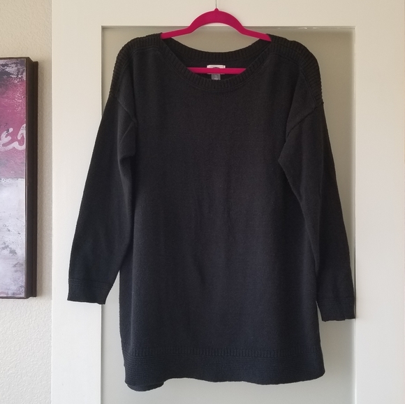 Old Navy Classic Black Women's Sweater - Picture 1 of 5